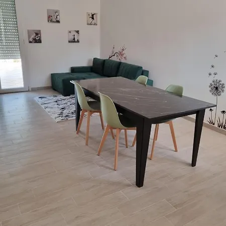 Edoardo Con Pineta A 250 Metri Dal Mare Vila