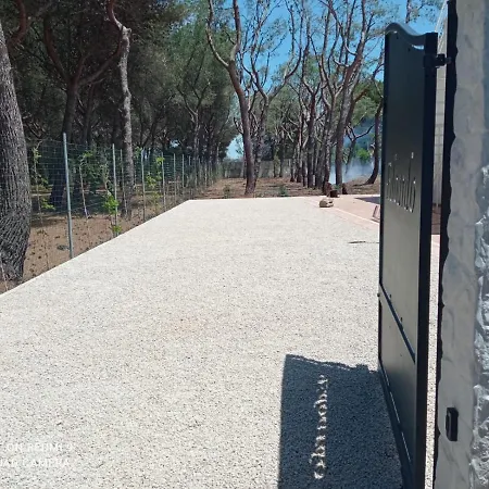 Edoardo Con Pineta A 250 Metri Dal Mare Vila