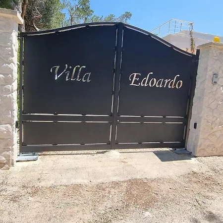 Edoardo Con Pineta A 250 Metri Dal Mare